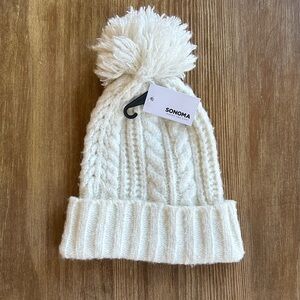 Sonoma Women’s White Cable Knit Pom-Pom Beanie